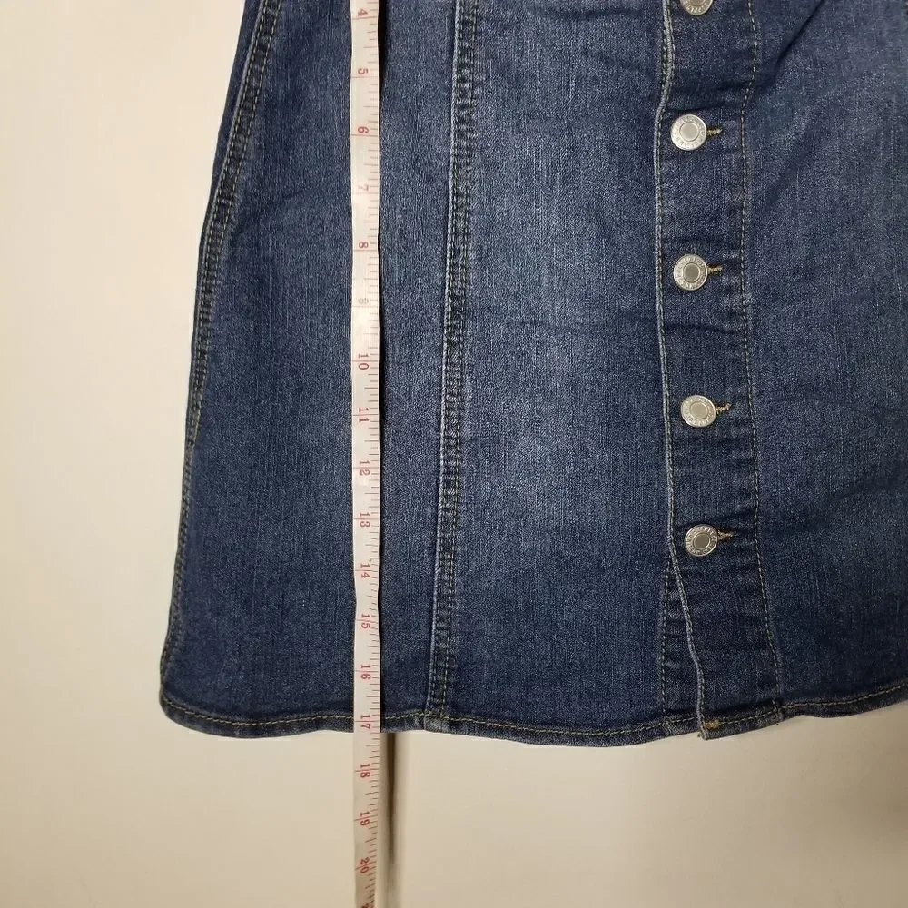 Mossimo Supply co denim skirt button up closure
